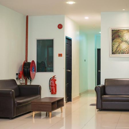 Star Moon Hotel Bintulu Extérieur photo